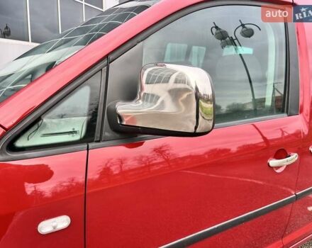 Красный Фольксваген Кадди, объемом двигателя 1.6 л и пробегом 220 тыс. км за 6950 $, фото 10 на Automoto.ua