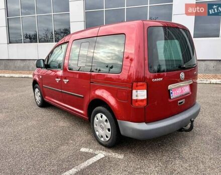Красный Фольксваген Кадди, объемом двигателя 1.6 л и пробегом 220 тыс. км за 6950 $, фото 11 на Automoto.ua