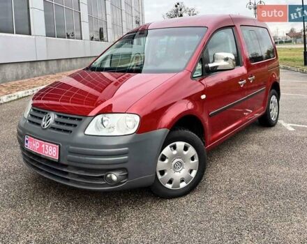 Красный Фольксваген Кадди, объемом двигателя 1.6 л и пробегом 220 тыс. км за 6950 $, фото 2 на Automoto.ua