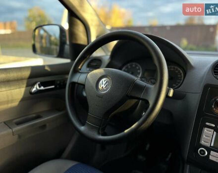 Фольксваген Кадди 2006 в Виннице на Automoto.ua Красный Фольксваген Кадди, объемом двигателя 1.6 л и пробегом 200 тыс. км за 6800 $, фото 44 на Automoto.ua