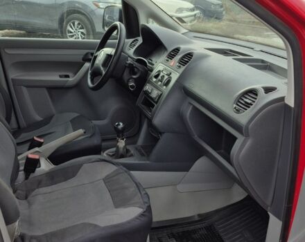 Червоний Фольксваген Кадді, об'ємом двигуна 2 л та пробігом 260 тис. км за 5500 $, фото 16 на Automoto.ua