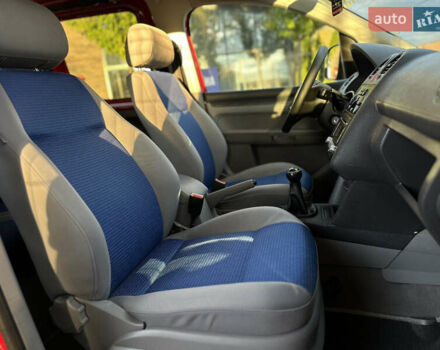 Фольксваген Кадди 2006 в Виннице на Automoto.ua Красный Фольксваген Кадди, объемом двигателя 1.6 л и пробегом 200 тыс. км за 6800 $, фото 40 на Automoto.ua