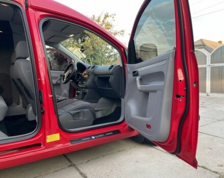 Красный Фольксваген Кадди, объемом двигателя 1.9 л и пробегом 269 тыс. км за 7000 $, фото 14 на Automoto.ua