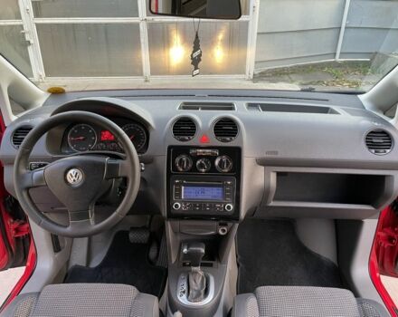 Красный Фольксваген Кадди, объемом двигателя 1.9 л и пробегом 269 тыс. км за 7000 $, фото 11 на Automoto.ua