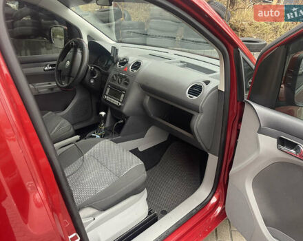 Красный Фольксваген Кадди, объемом двигателя 1.98 л и пробегом 250 тыс. км за 7500 $, фото 10 на Automoto.ua