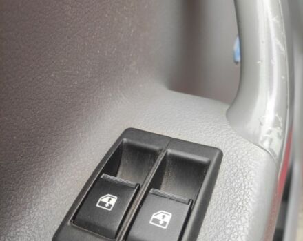 Красный Фольксваген Кадди, объемом двигателя 2 л и пробегом 226 тыс. км за 4600 $, фото 14 на Automoto.ua