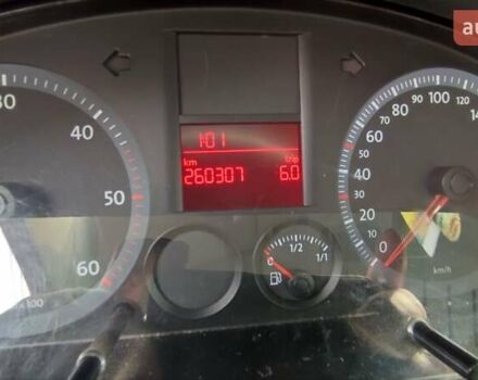 Красный Фольксваген Кадди, объемом двигателя 1.97 л и пробегом 260 тыс. км за 5700 $, фото 13 на Automoto.ua