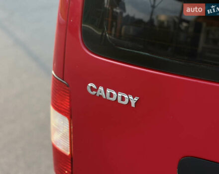 Красный Фольксваген Кадди, объемом двигателя 1.6 л и пробегом 220 тыс. км за 6299 $, фото 10 на Automoto.ua