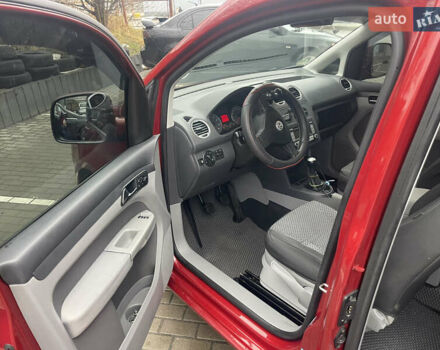 Красный Фольксваген Кадди, объемом двигателя 1.98 л и пробегом 250 тыс. км за 7500 $, фото 12 на Automoto.ua