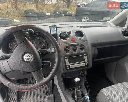 Красный Фольксваген Кадди, объемом двигателя 1.98 л и пробегом 250 тыс. км за 7500 $, фото 16 на Automoto.ua