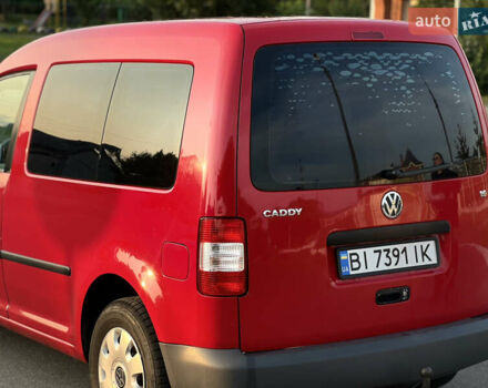Красный Фольксваген Кадди, объемом двигателя 1.6 л и пробегом 220 тыс. км за 6299 $, фото 5 на Automoto.ua