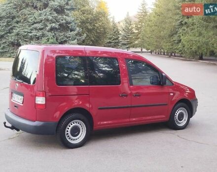 Красный Фольксваген Кадди, объемом двигателя 1.9 л и пробегом 275 тыс. км за 5900 $, фото 5 на Automoto.ua