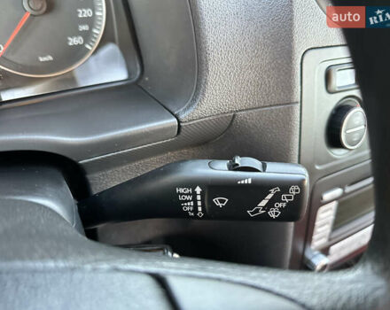 Красный Фольксваген Кадди, объемом двигателя 1.6 л и пробегом 210 тыс. км за 8999 $, фото 82 на Automoto.ua