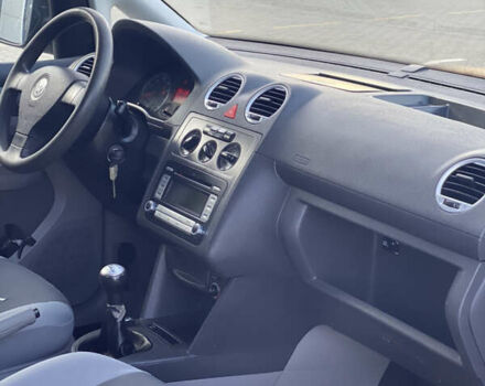 Красный Фольксваген Кадди, объемом двигателя 1.6 л и пробегом 173 тыс. км за 6299 $, фото 13 на Automoto.ua