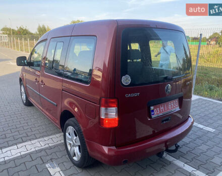Красный Фольксваген Кадди, объемом двигателя 1.6 л и пробегом 173 тыс. км за 6299 $, фото 6 на Automoto.ua