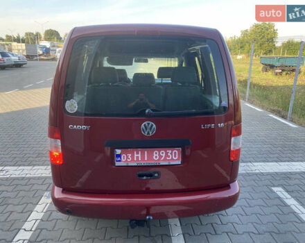 Красный Фольксваген Кадди, объемом двигателя 1.6 л и пробегом 173 тыс. км за 6299 $, фото 5 на Automoto.ua