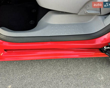 Красный Фольксваген Кадди, объемом двигателя 1.6 л и пробегом 210 тыс. км за 8999 $, фото 69 на Automoto.ua