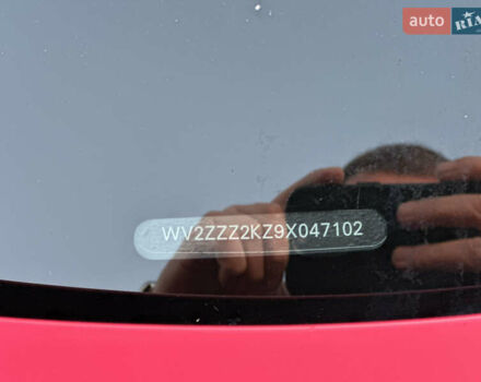 Красный Фольксваген Кадди, объемом двигателя 1.6 л и пробегом 210 тыс. км за 8999 $, фото 6 на Automoto.ua