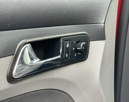 Красный Фольксваген Кадди, объемом двигателя 1.6 л и пробегом 173 тыс. км за 7300 $, фото 22 на Automoto.ua