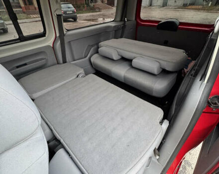 Красный Фольксваген Кадди, объемом двигателя 1.6 л и пробегом 218 тыс. км за 7200 $, фото 15 на Automoto.ua