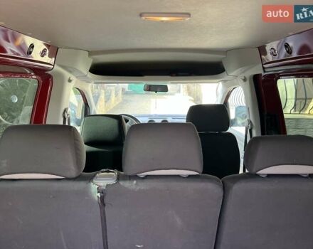 Червоний Фольксваген Кадді, об'ємом двигуна 1.39 л та пробігом 204 тис. км за 4800 $, фото 12 на Automoto.ua