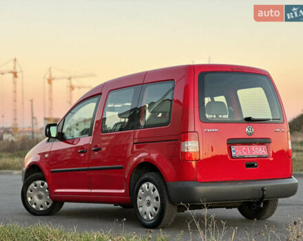 Красный Фольксваген Кадди, объемом двигателя 1.6 л и пробегом 210 тыс. км за 8999 $, фото 14 на Automoto.ua