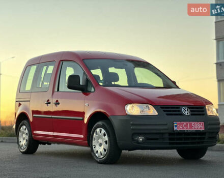 Красный Фольксваген Кадди, объемом двигателя 1.6 л и пробегом 210 тыс. км за 8999 $, фото 25 на Automoto.ua