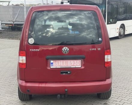 Красный Фольксваген Кадди, объемом двигателя 1.6 л и пробегом 173 тыс. км за 7300 $, фото 7 на Automoto.ua