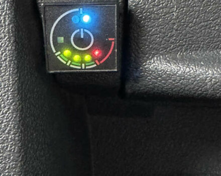 Красный Фольксваген Кадди, объемом двигателя 1.6 л и пробегом 218 тыс. км за 7200 $, фото 16 на Automoto.ua