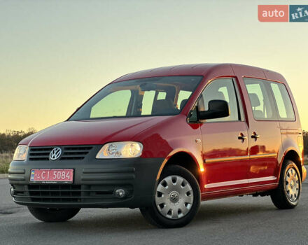 Красный Фольксваген Кадди, объемом двигателя 1.6 л и пробегом 210 тыс. км за 8999 $, фото 39 на Automoto.ua