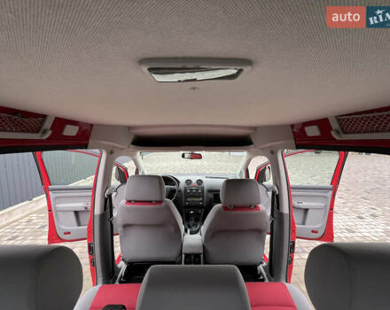 Красный Фольксваген Кадди, объемом двигателя 1.4 л и пробегом 195 тыс. км за 7300 $, фото 15 на Automoto.ua