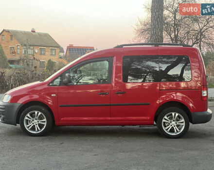 Красный Фольксваген Кадди, объемом двигателя 1.39 л и пробегом 176 тыс. км за 6700 $, фото 10 на Automoto.ua