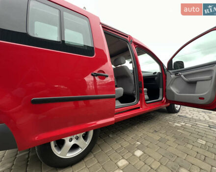Красный Фольксваген Кадди, объемом двигателя 1.4 л и пробегом 195 тыс. км за 7300 $, фото 13 на Automoto.ua