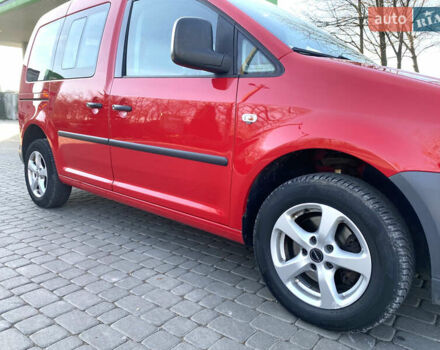 Красный Фольксваген Кадди, объемом двигателя 1.6 л и пробегом 220 тыс. км за 6399 $, фото 7 на Automoto.ua