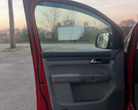 Красный Фольксваген Кадди, объемом двигателя 1.39 л и пробегом 176 тыс. км за 6700 $, фото 13 на Automoto.ua