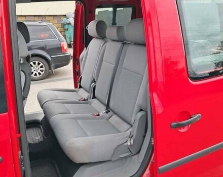 Красный Фольксваген Кадди, объемом двигателя 1.4 л и пробегом 220 тыс. км за 6500 $, фото 1 на Automoto.ua