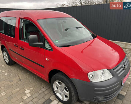 Красный Фольксваген Кадди, объемом двигателя 1.4 л и пробегом 195 тыс. км за 7300 $, фото 3 на Automoto.ua