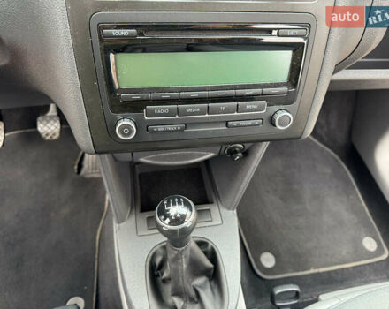 Красный Фольксваген Кадди, объемом двигателя 1.6 л и пробегом 189 тыс. км за 7650 $, фото 33 на Automoto.ua