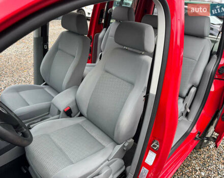 Красный Фольксваген Кадди, объемом двигателя 1.6 л и пробегом 189 тыс. км за 7650 $, фото 26 на Automoto.ua