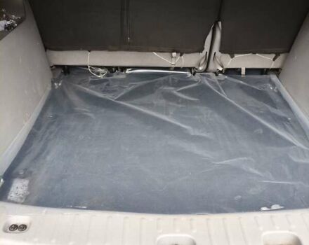 Червоний Фольксваген Кадді, об'ємом двигуна 2 л та пробігом 188 тис. км за 9300 $, фото 16 на Automoto.ua