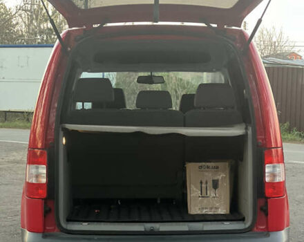 Красный Фольксваген Кадди, объемом двигателя 1.39 л и пробегом 176 тыс. км за 6700 $, фото 16 на Automoto.ua