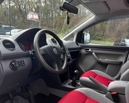 Красный Фольксваген Кадди, объемом двигателя 2 л и пробегом 224 тыс. км за 7000 $, фото 19 на Automoto.ua