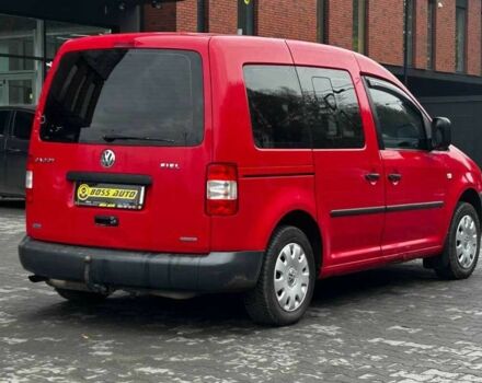 Красный Фольксваген Кадди, объемом двигателя 2 л и пробегом 224 тыс. км за 7000 $, фото 5 на Automoto.ua
