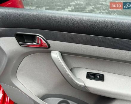 Красный Фольксваген Кадди, объемом двигателя 1.98 л и пробегом 224 тыс. км за 7000 $, фото 9 на Automoto.ua