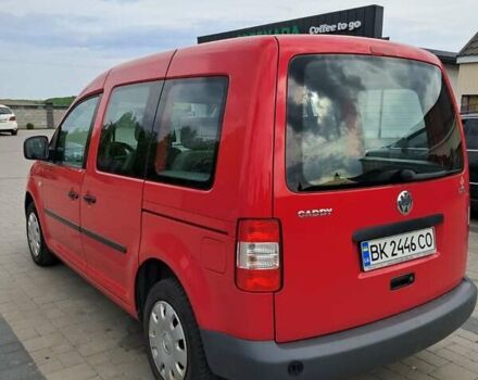 Красный Фольксваген Кадди, объемом двигателя 1.4 л и пробегом 220 тыс. км за 6500 $, фото 4 на Automoto.ua