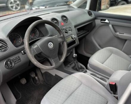 Красный Фольксваген Кадди, объемом двигателя 1.4 л и пробегом 282 тыс. км за 6950 $, фото 2 на Automoto.ua