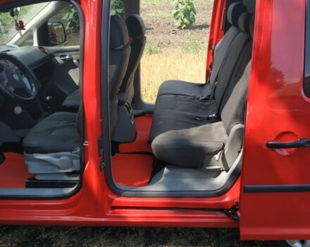 Червоний Фольксваген Кадді, об'ємом двигуна 1.4 л та пробігом 320 тис. км за 6500 $, фото 9 на Automoto.ua