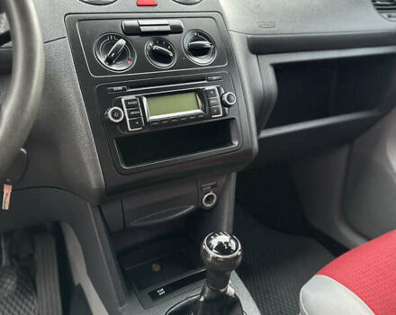 Червоний Фольксваген Кадді, об'ємом двигуна 1.98 л та пробігом 224 тис. км за 6900 $, фото 12 на Automoto.ua