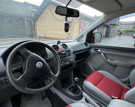 Червоний Фольксваген Кадді, об'ємом двигуна 1.98 л та пробігом 224 тис. км за 6900 $, фото 10 на Automoto.ua