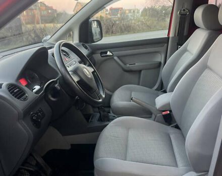 Красный Фольксваген Кадди, объемом двигателя 1.39 л и пробегом 176 тыс. км за 6700 $, фото 17 на Automoto.ua